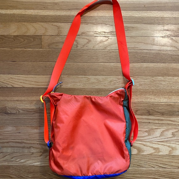 cotopaxi tote